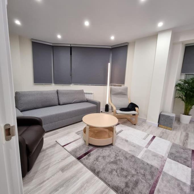 Soho Boutique Tioda, Totalmente Reformado Junto A Las Estaciones, Wifi Apartment Oviedo Exterior photo